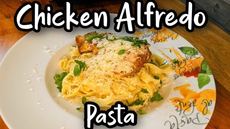 Alfredo-Spaghetti mit frischen Zutaten zubereiten