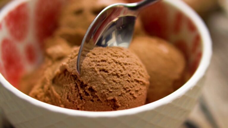 Ricotta-Honig-Eiscreme-Kreationen für Genießer